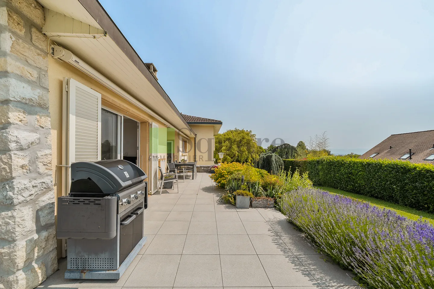 Wunderschöne 7-Zimmer-Einfamilienvilla mit Pool und Seeblick - Foto 13 von 14