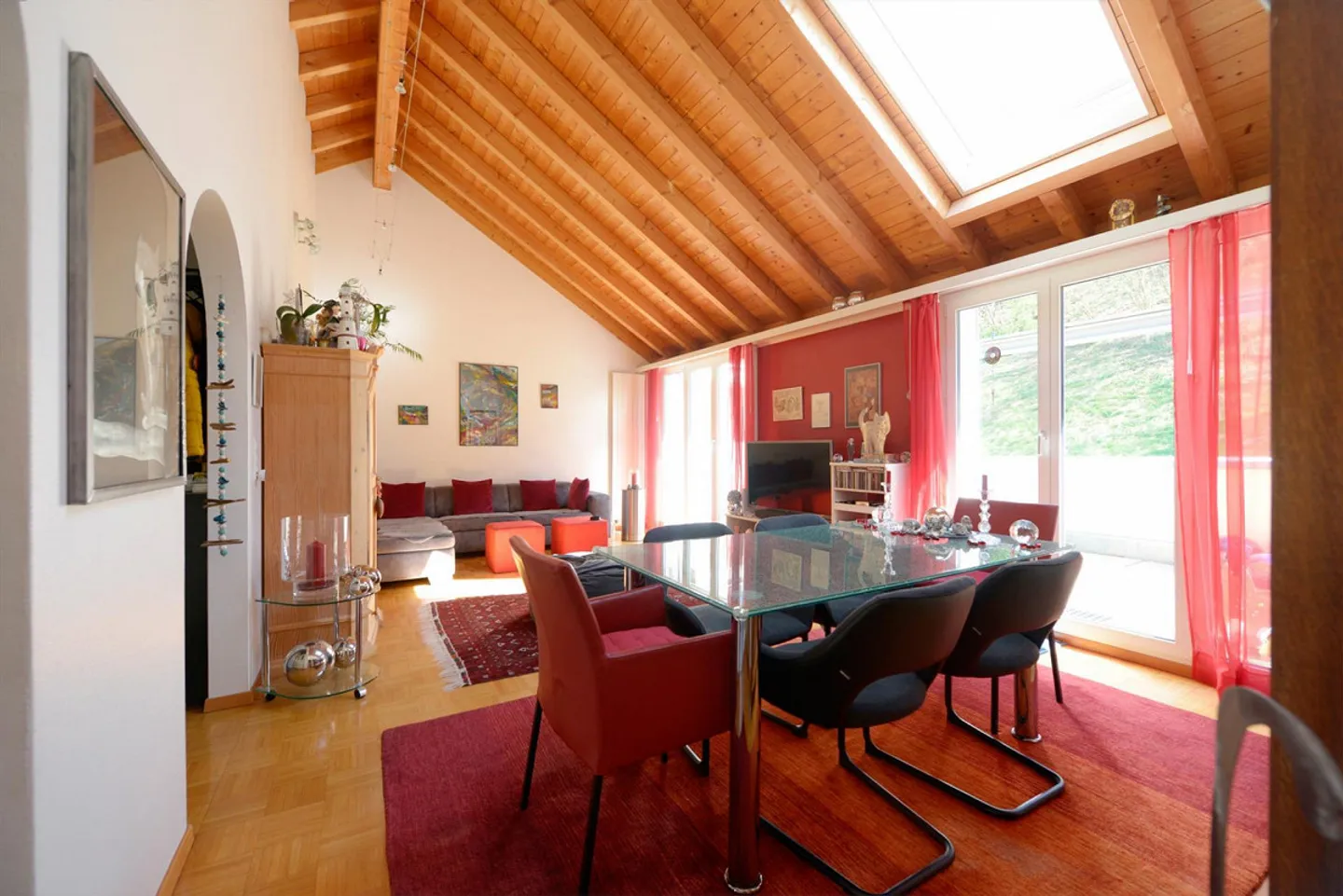5 1/2 Room Attic Apartment with Elevator and Large Terraces - Photo 3 of 17