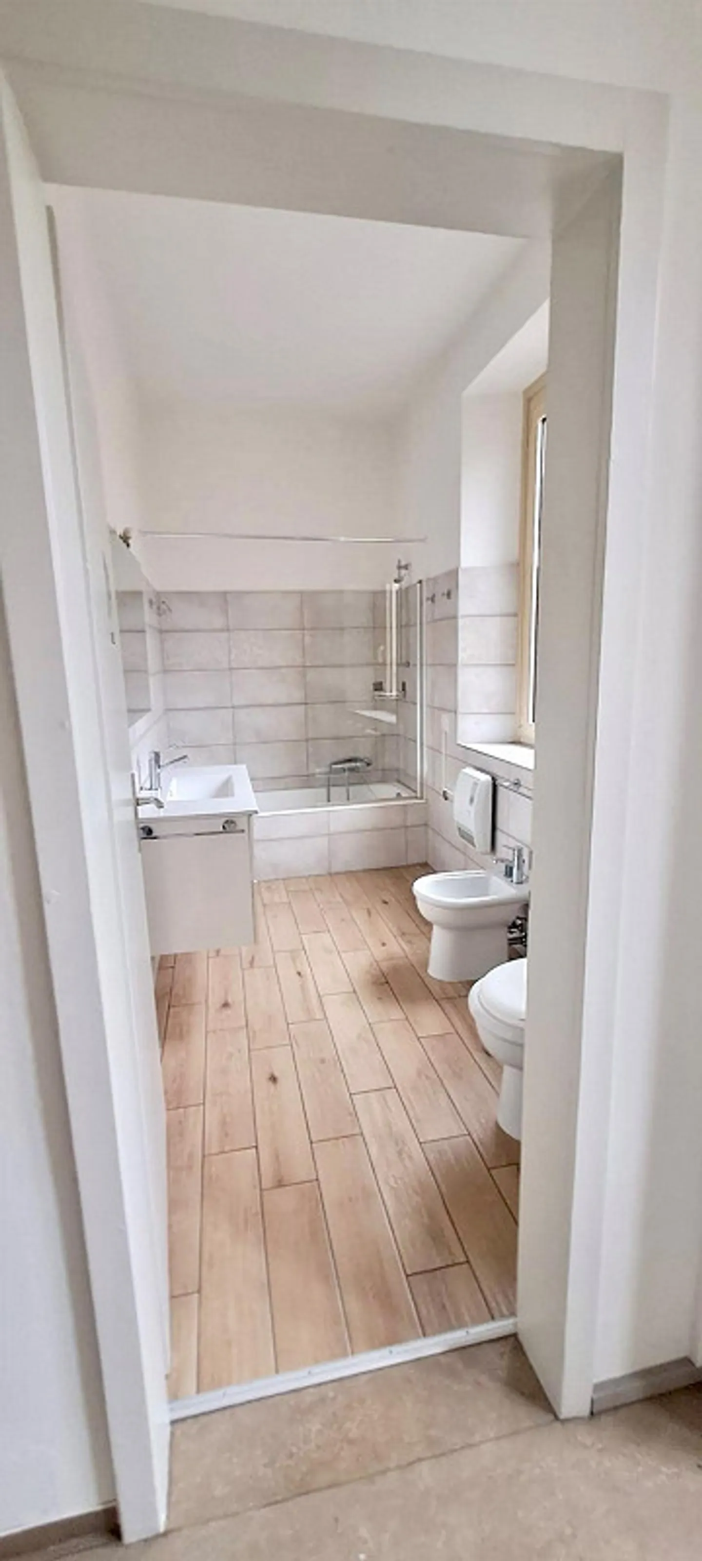 3 1/2 mit Kamin im Zentrum von Balerna - Foto 7 von 7