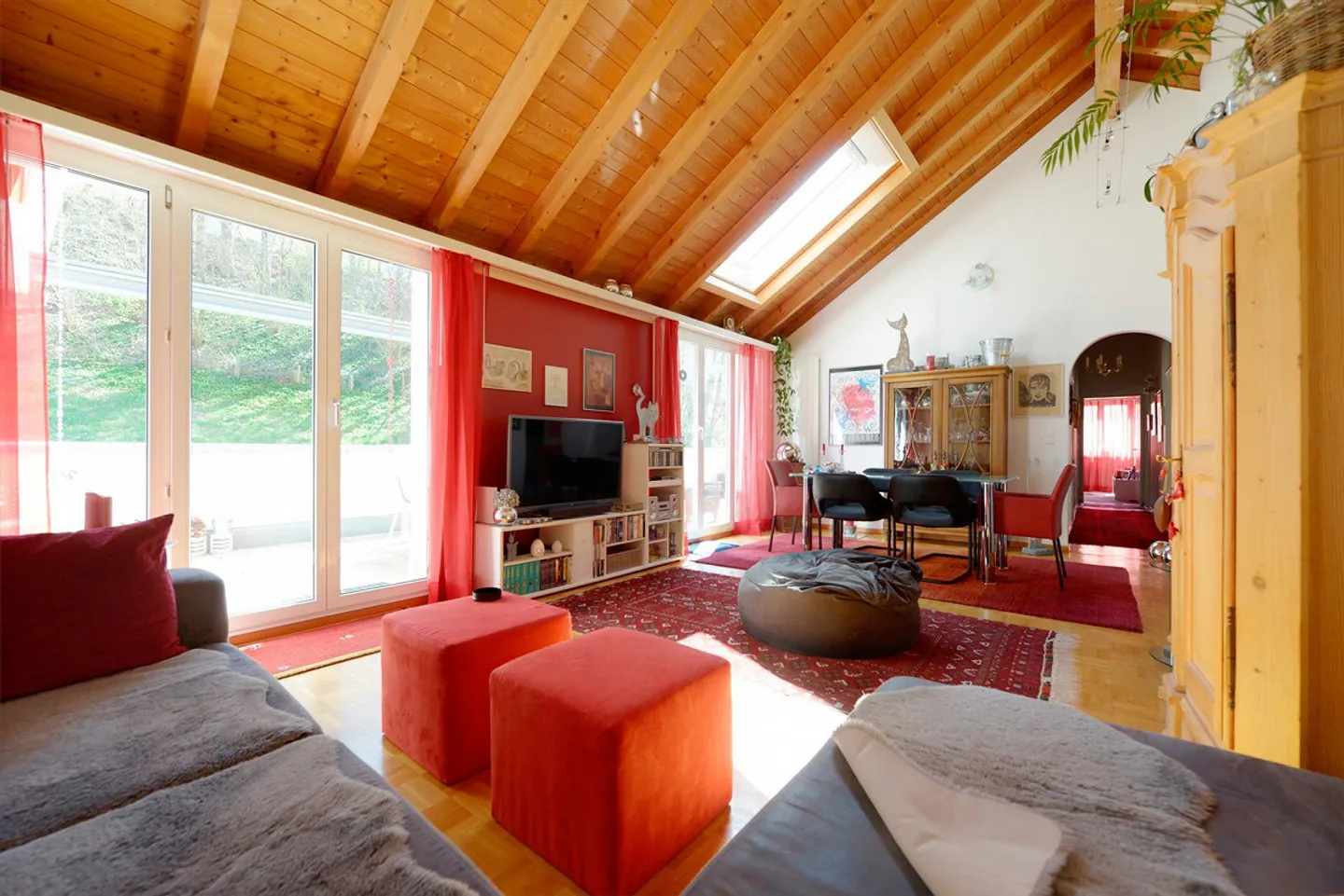 5 1/2 Room Attic Apartment with Elevator and Large Terraces - Photo 8 of 17