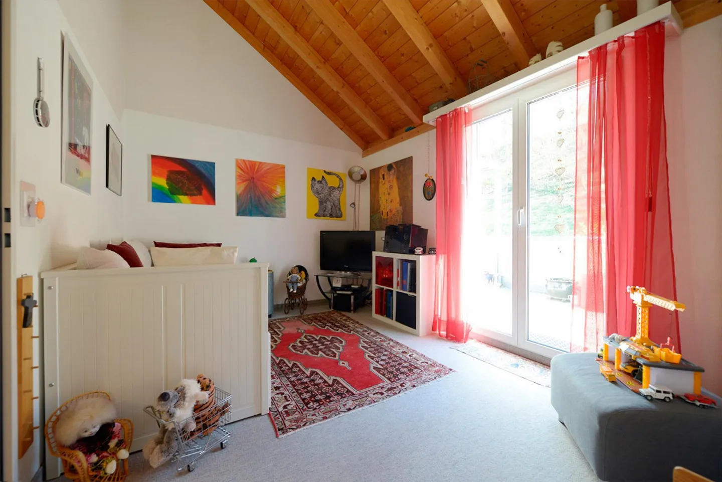 5 1/2 Room Attic Apartment with Elevator and Large Terraces - Photo 12 of 17