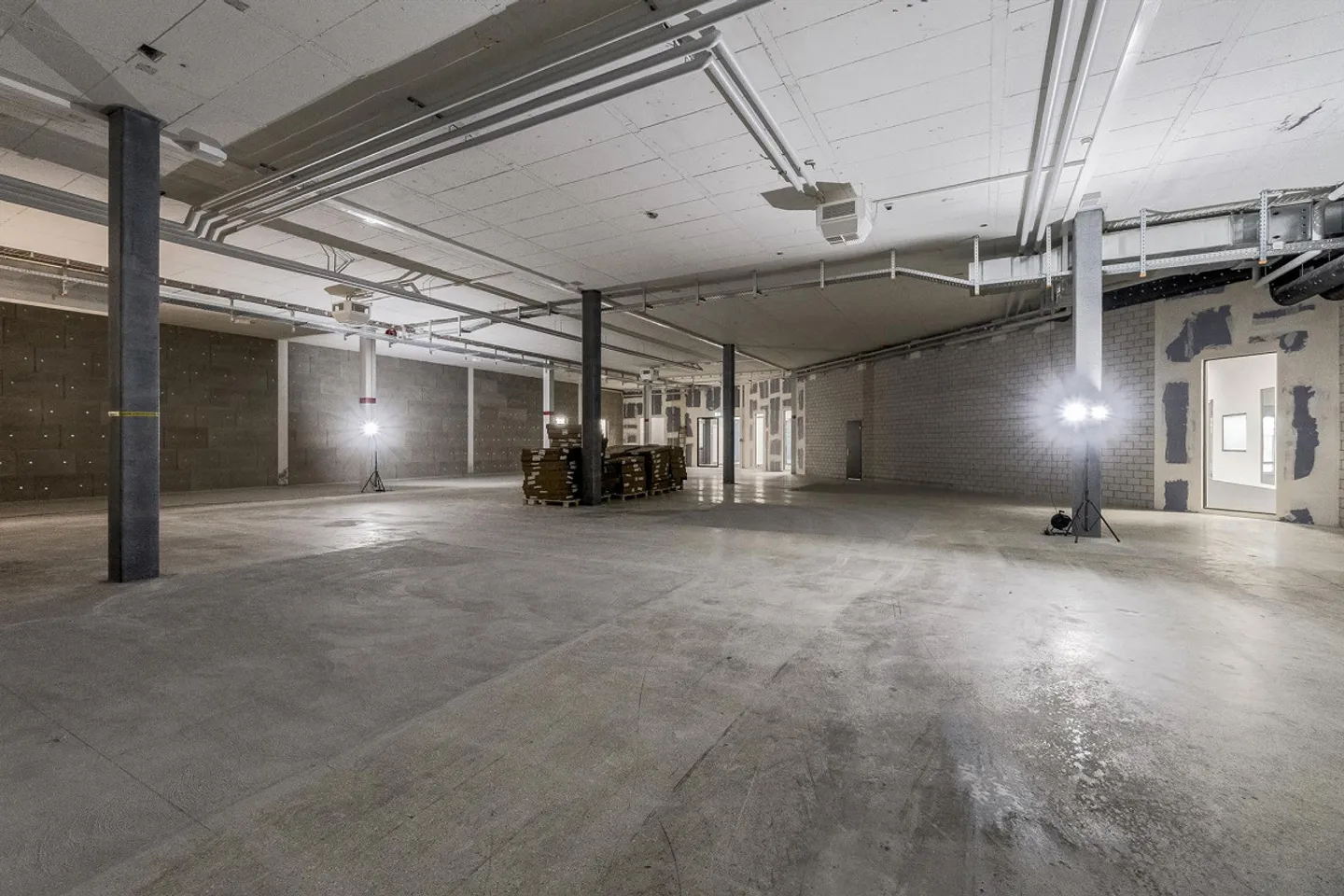 Your Competence Center with Best Connectivity | Neudorf Center - Photo 1 of 8