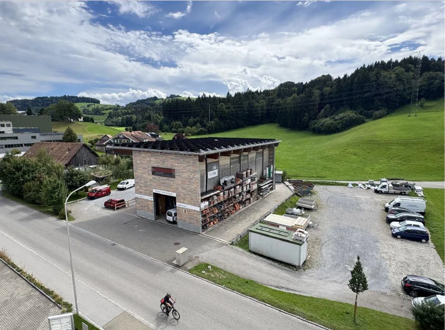 Terrain à bâtir de 3'429m² dans une zone industrielle (BauG I A) à vendre - Photo 1 sur 3