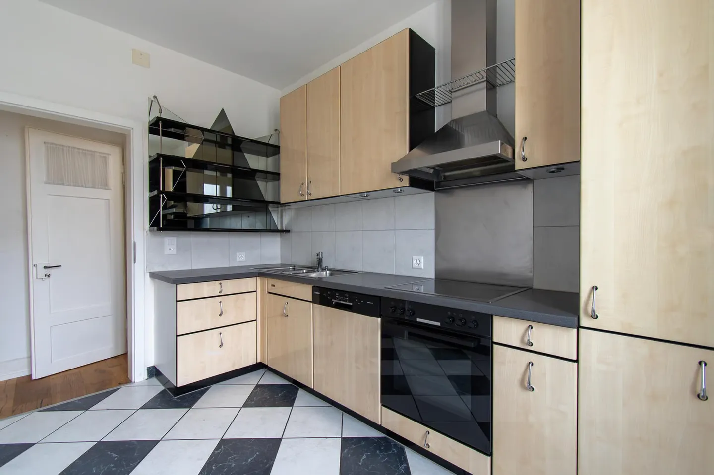 Grosszügige Wohnung mit Balkon - Foto 5 von 12