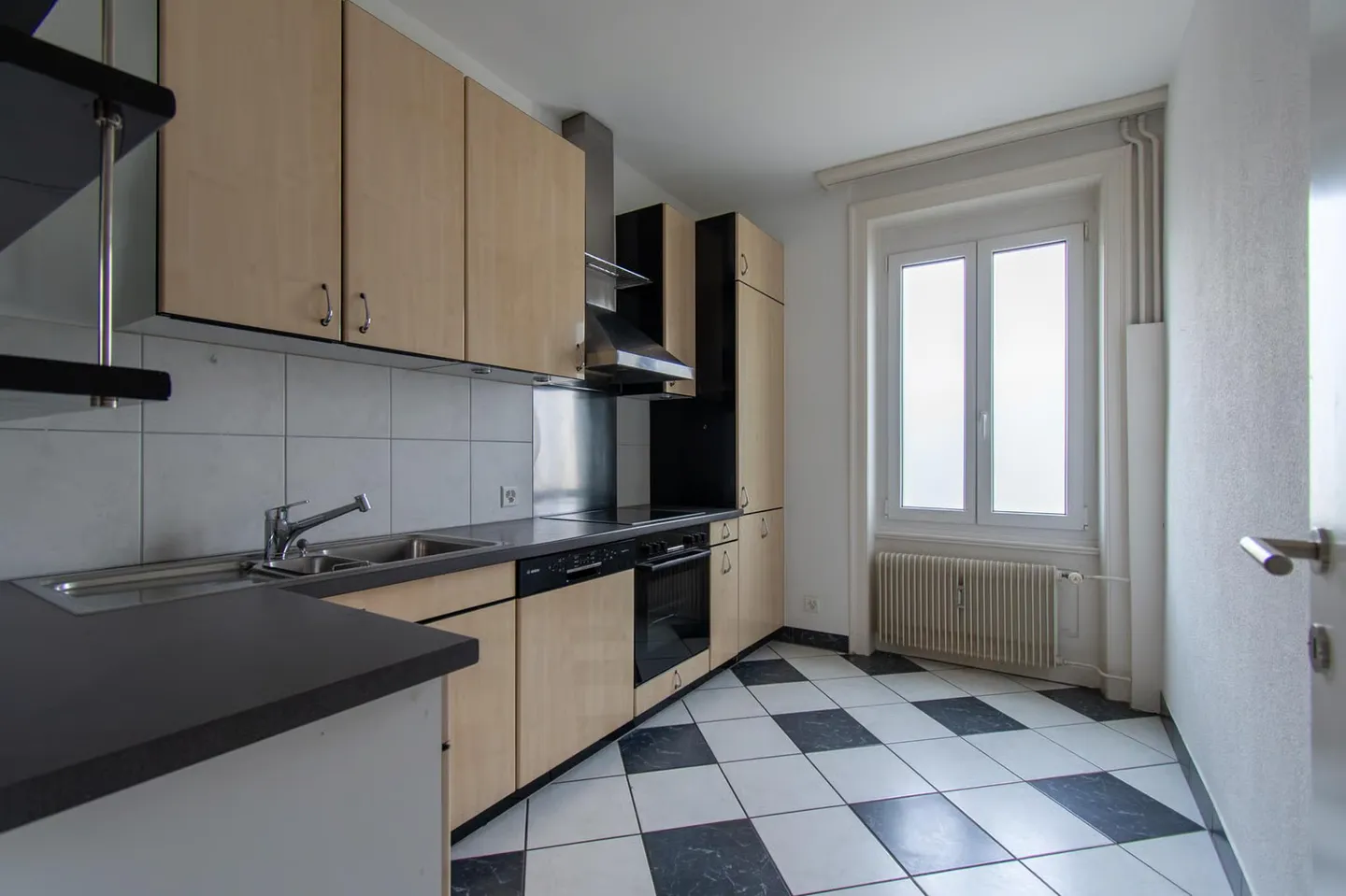 Grosszügige Wohnung mit Balkon - Foto 6 von 12