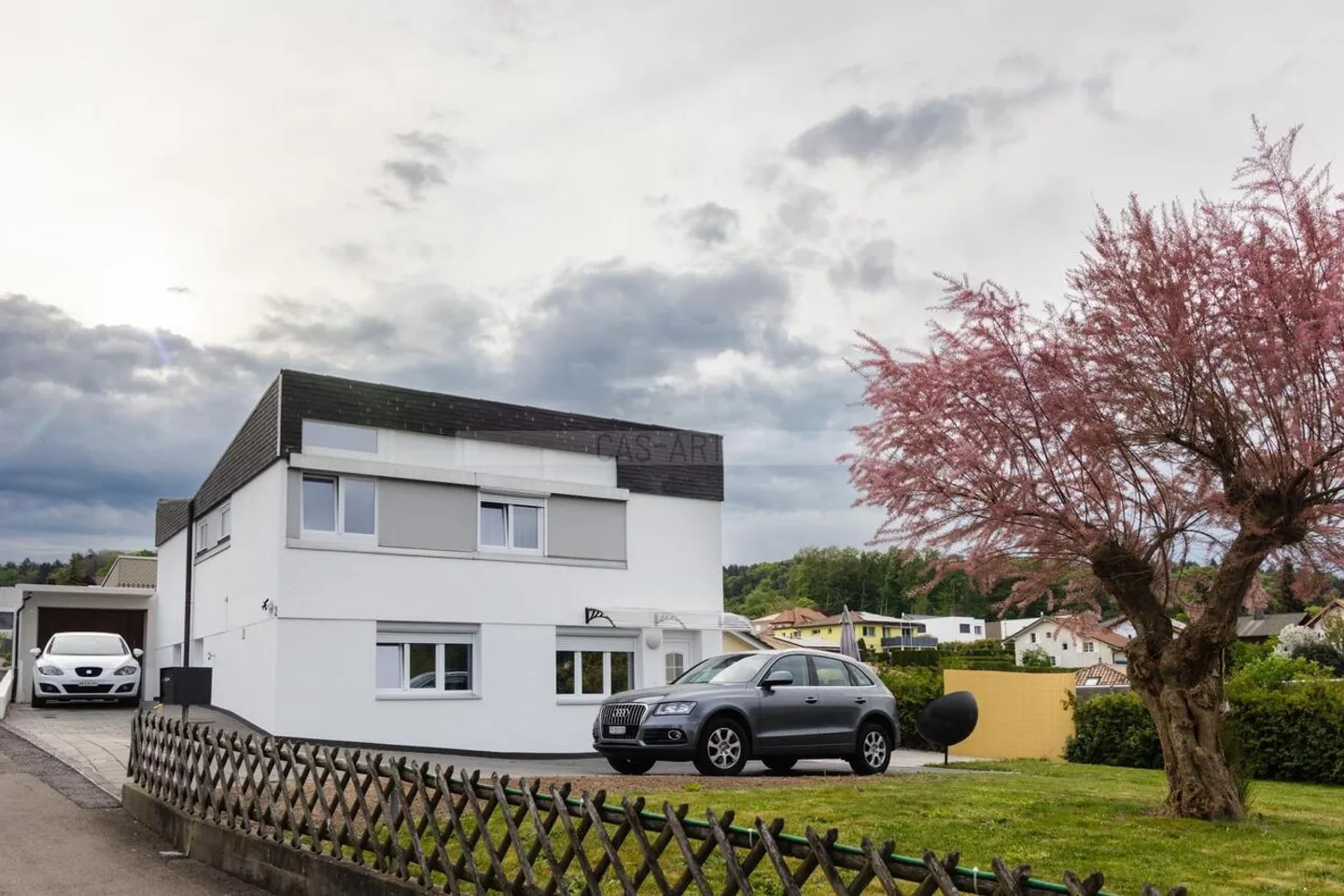 Family-Friendly Detached Villa - Photo 1 of 17