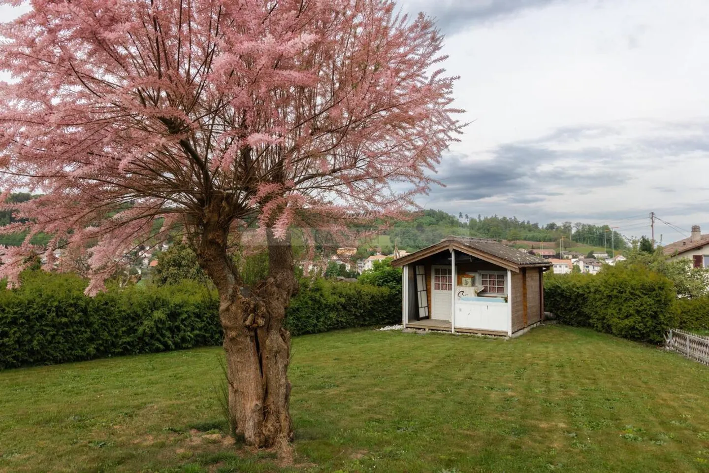 Family-Friendly Detached Villa - Photo 2 of 17
