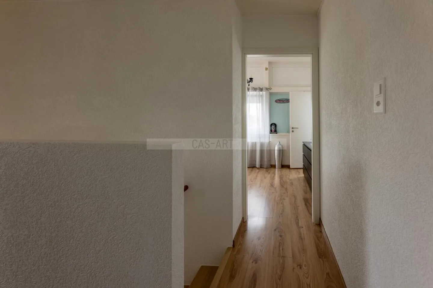 Family-Friendly Detached Villa - Photo 10 of 17