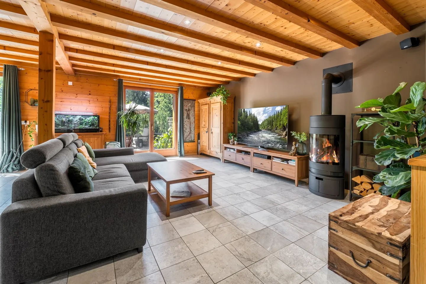 Chalet Éblouissant aux Paccots - Photo 2 sur 4