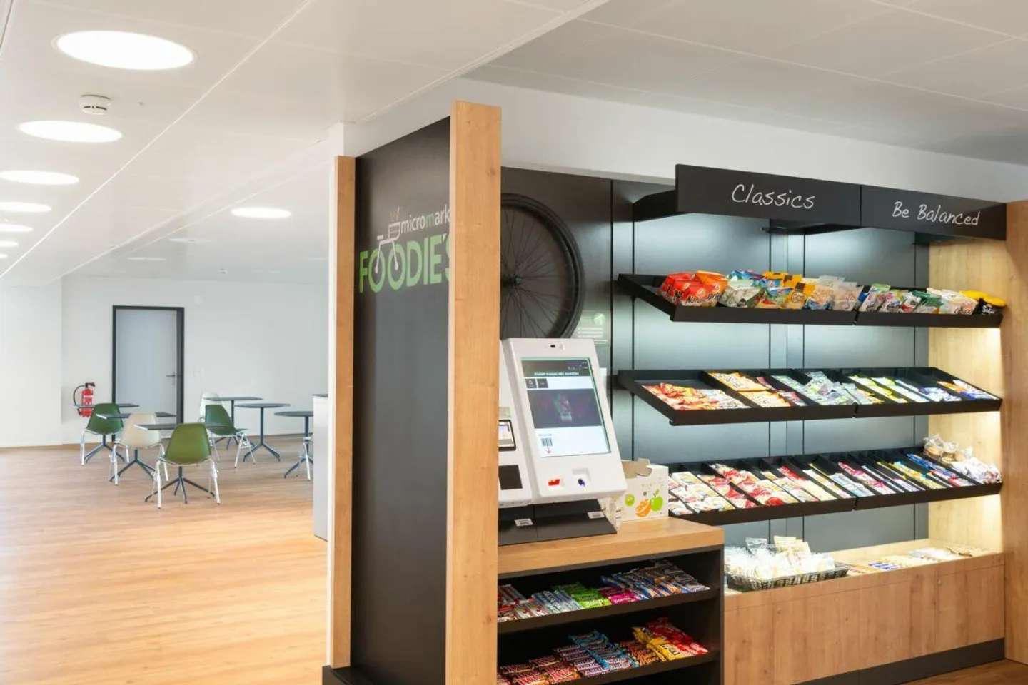 «Open-Space-Büro mit separatem Meeting Room» - Foto 9 von 16