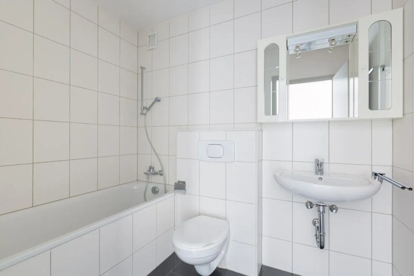 Appartamento attraente di 3,5 stanze in affitto - Foto 6 di 8