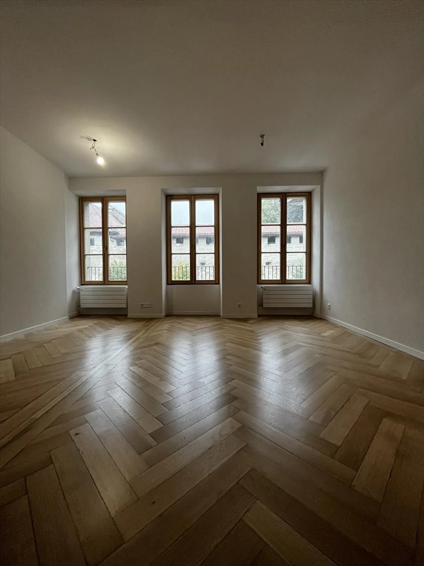 Sublimes Studio im Zentrum von Romont - Foto 4 von 6