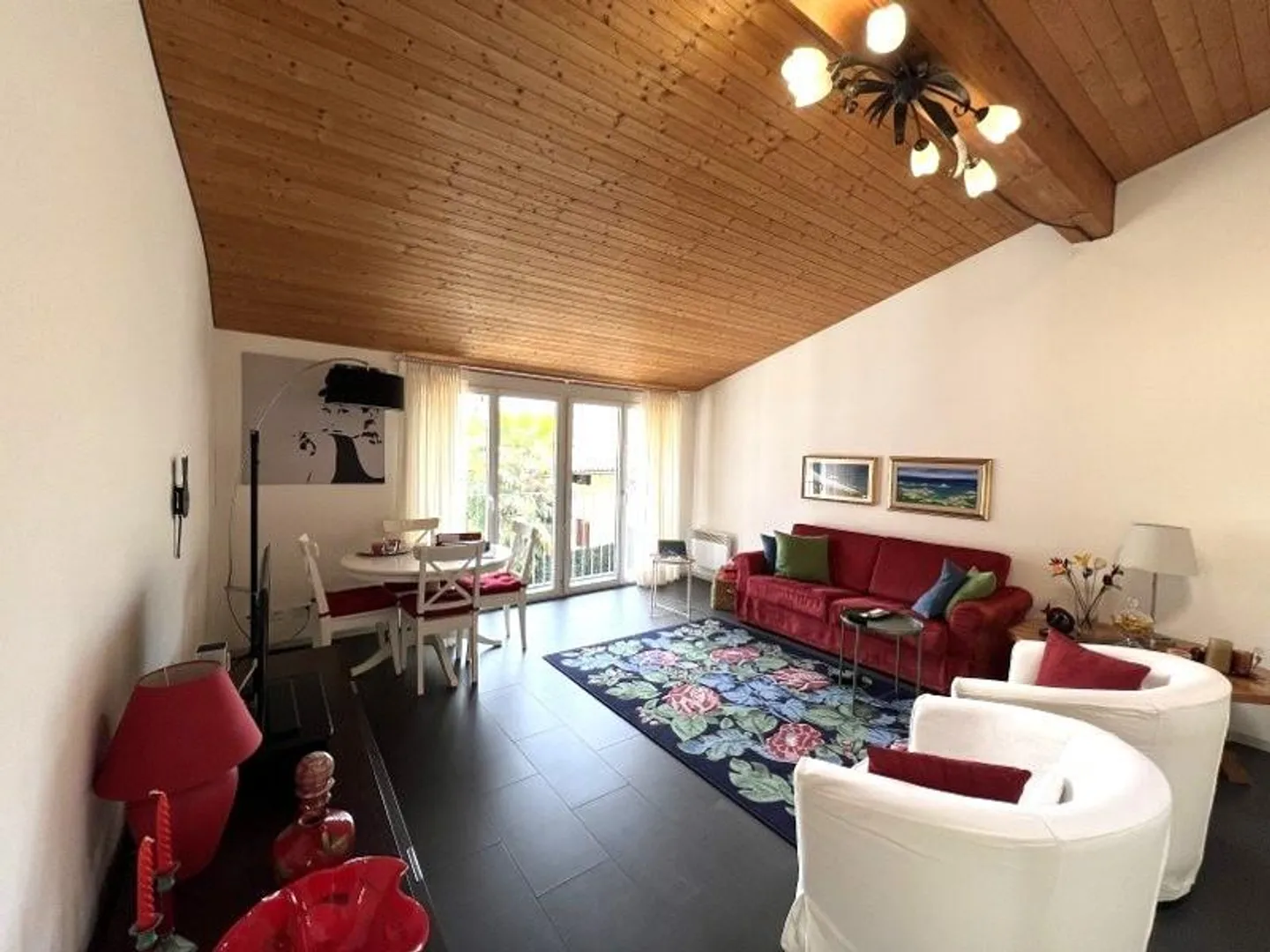 HOUSE WITH RECENT ARCHITECTURAL HISTORY - Photo 2 of 10