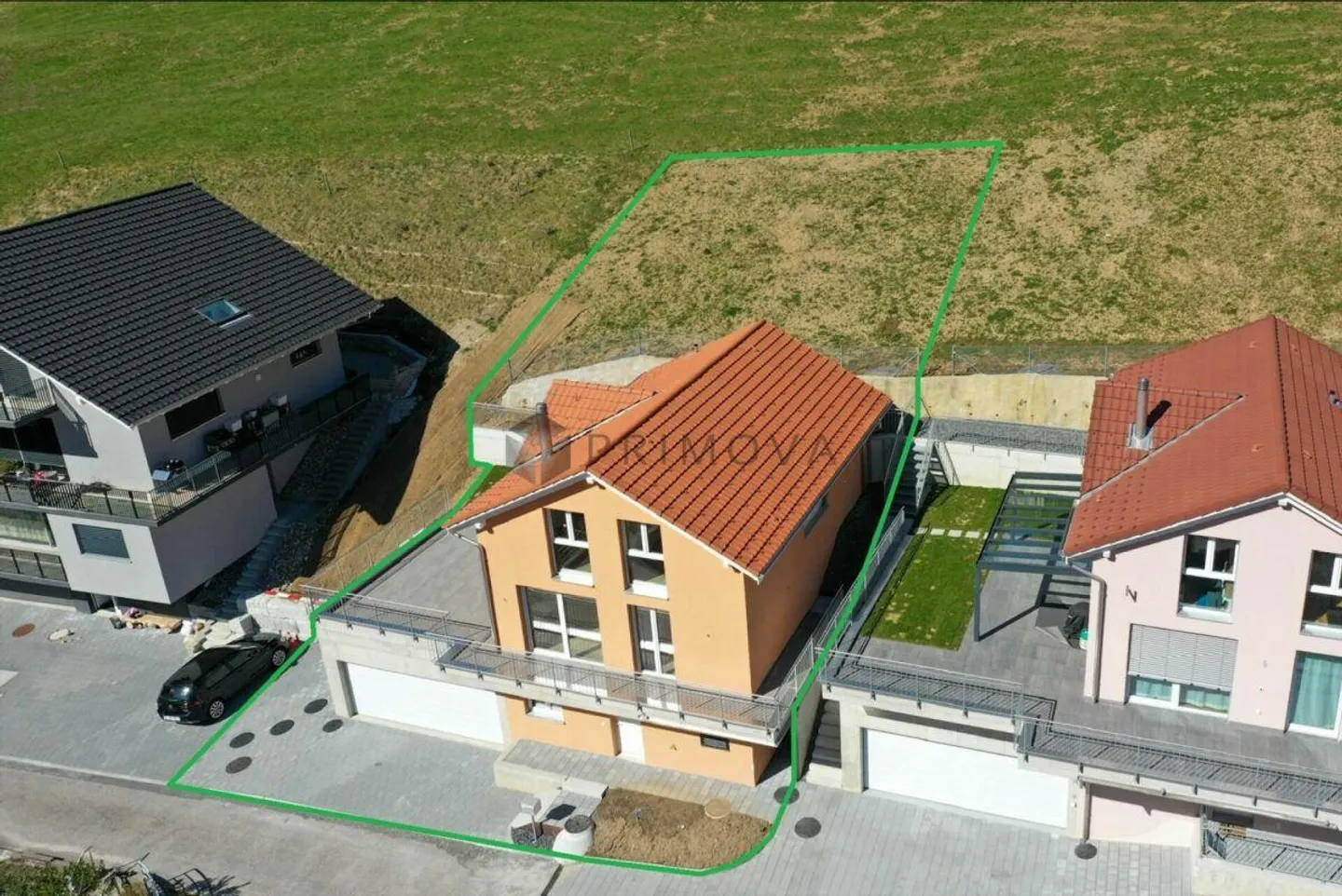 Il sogno di una casa piena di luce, volume e il panorama delle Alpi - Foto 2 di 13