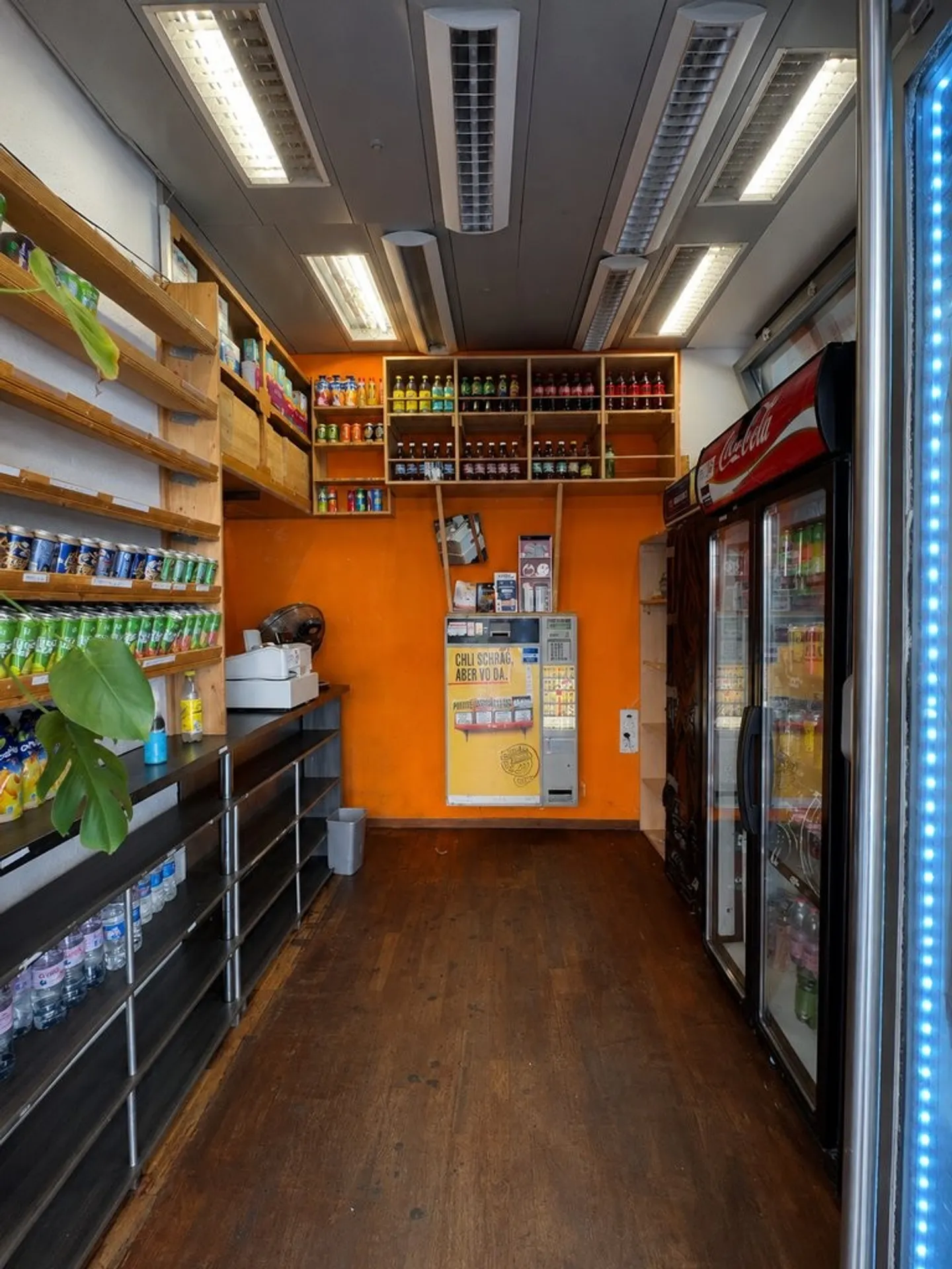 Spazio per chiosco centrale in affitto - Foto 4 di 4