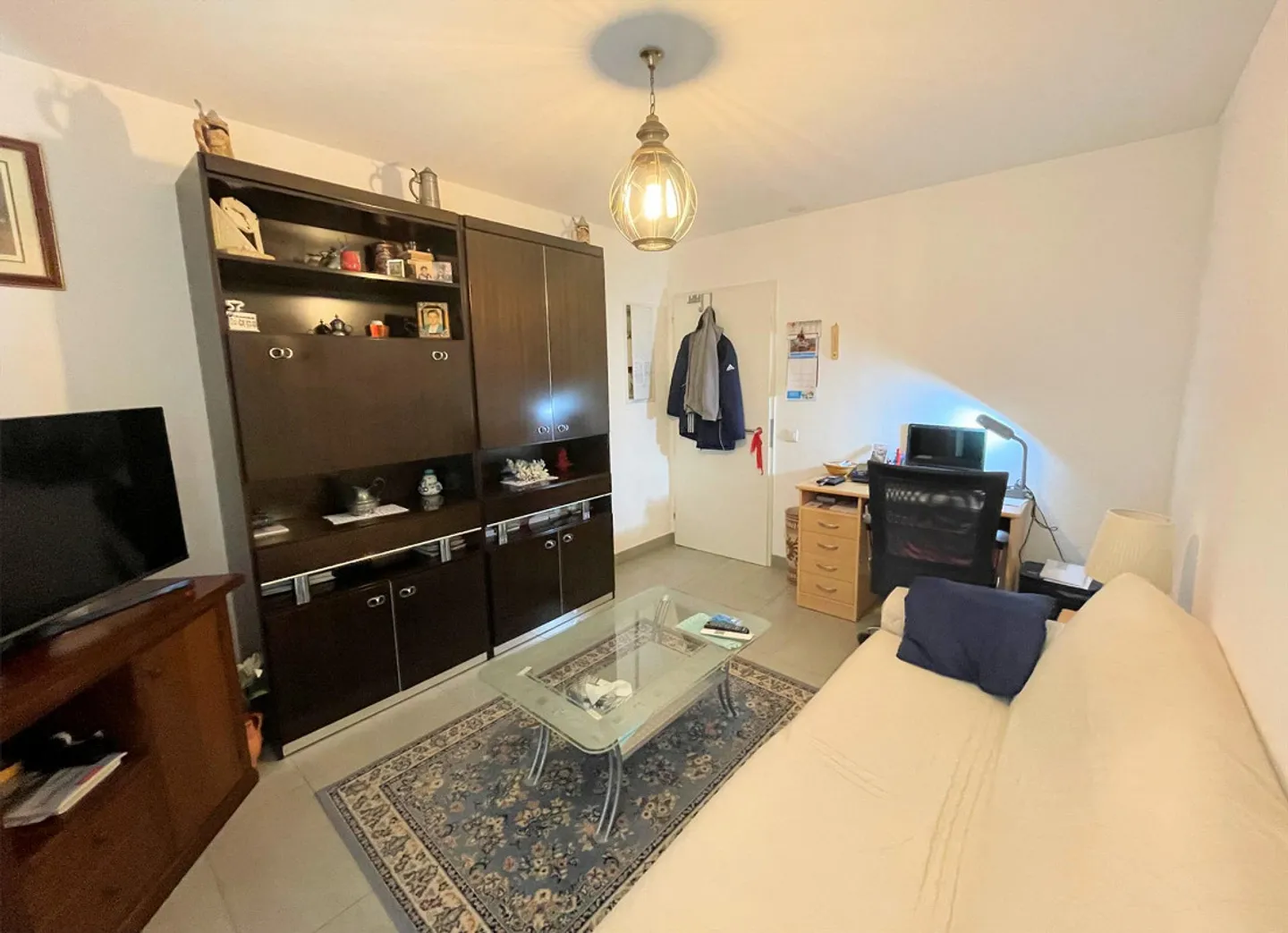 Spacious apartment with large terrace in a very quiet area - Photo 9 of 14