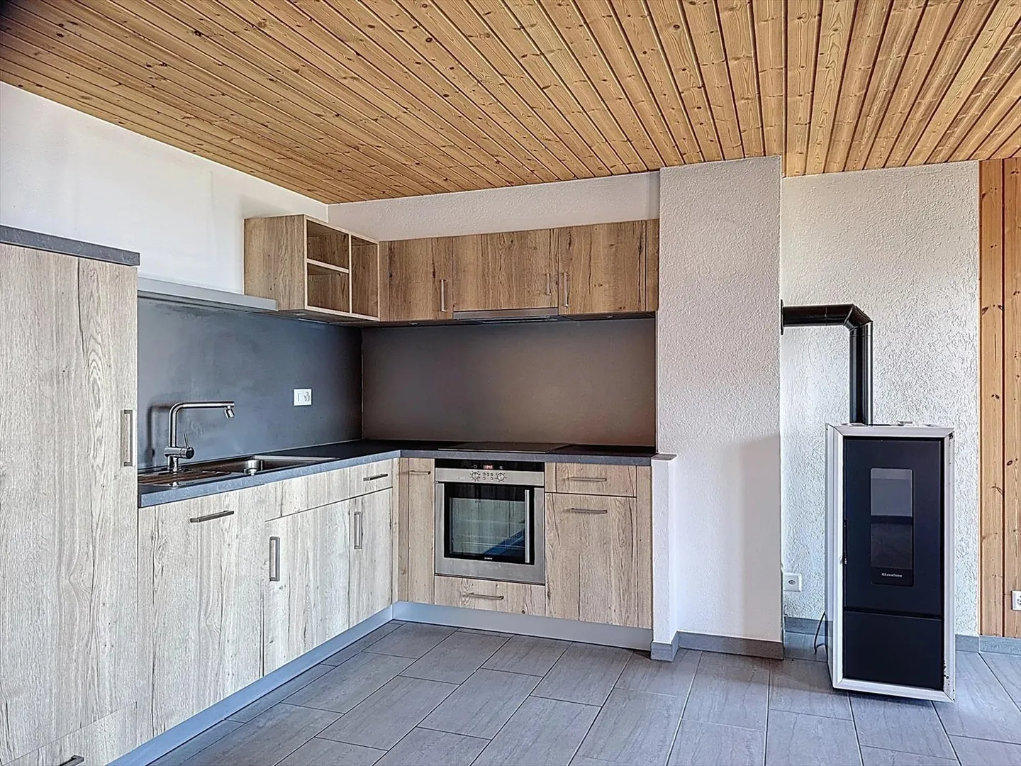 Appartamento ristrutturato di 2,5 stanze a Torgon - Foto 2 di 9