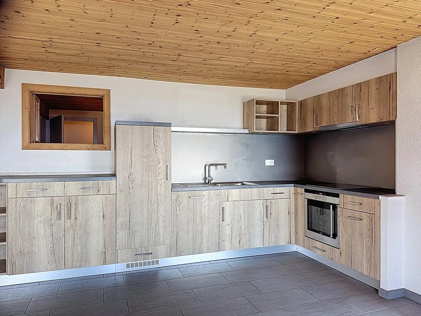 Appartamento ristrutturato di 2,5 stanze a Torgon - Foto 3 di 9