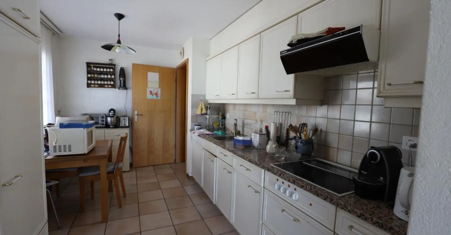 Le Landeron: Very bright 4.5-room apartment of 120m2 - Photo 3 of 8