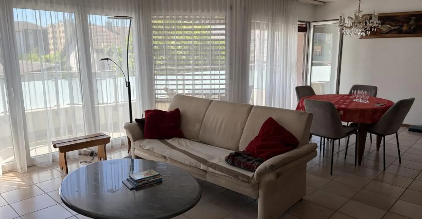 Le Landeron: Very bright 4.5-room apartment of 120m2 - Photo 5 of 8
