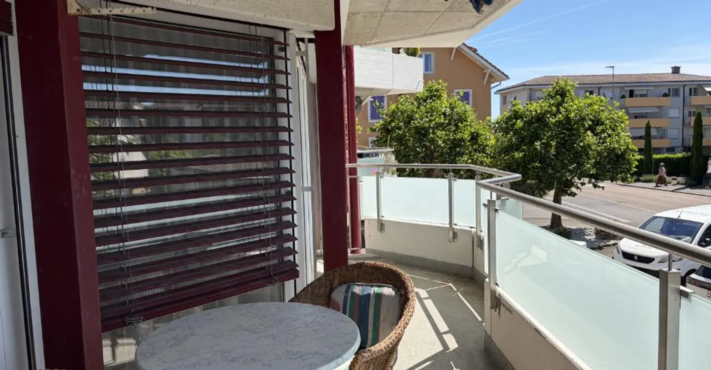 Le Landeron: Very bright 4.5-room apartment of 120m2 - Photo 1 of 8