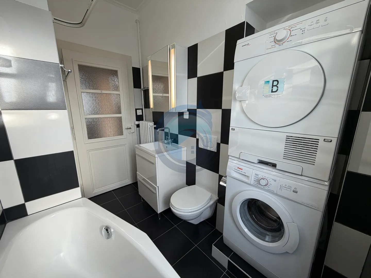 APPARTAMENTO DI 3,5 LOCALI NEL CENTRO DI LA TOUR-DE-PEILZ - Foto 10 di 14