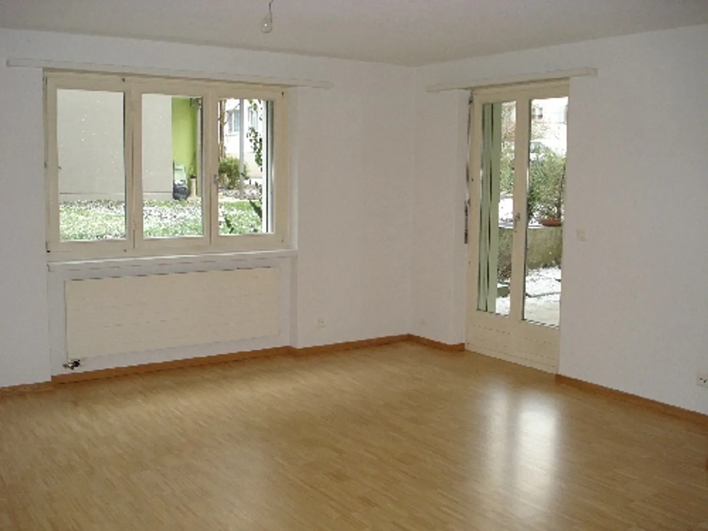 Moderne Single-Wohnung mit Sitzplatz sucht Sie! - Photo 2 of 6