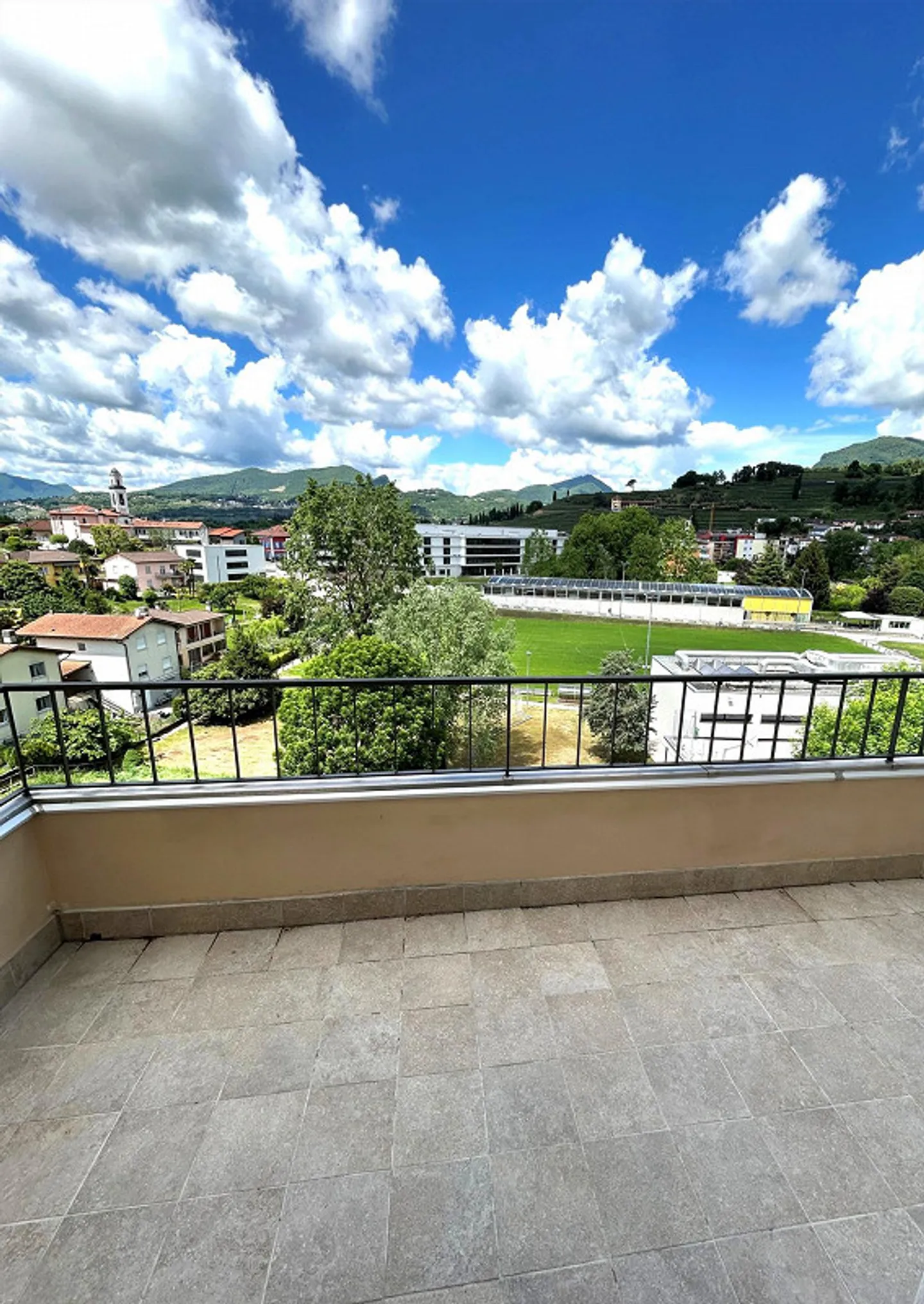 Appartamento Charmante con Vista Montagna - Foto 4 di 11