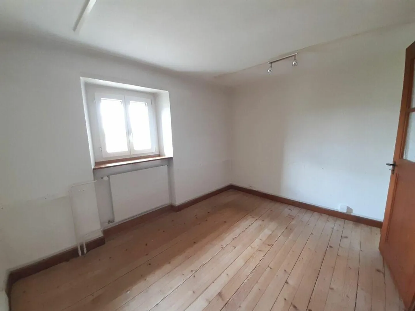 4 1/2 Zimmer-Doppeleinfamilienhaus - Foto 9 von 11