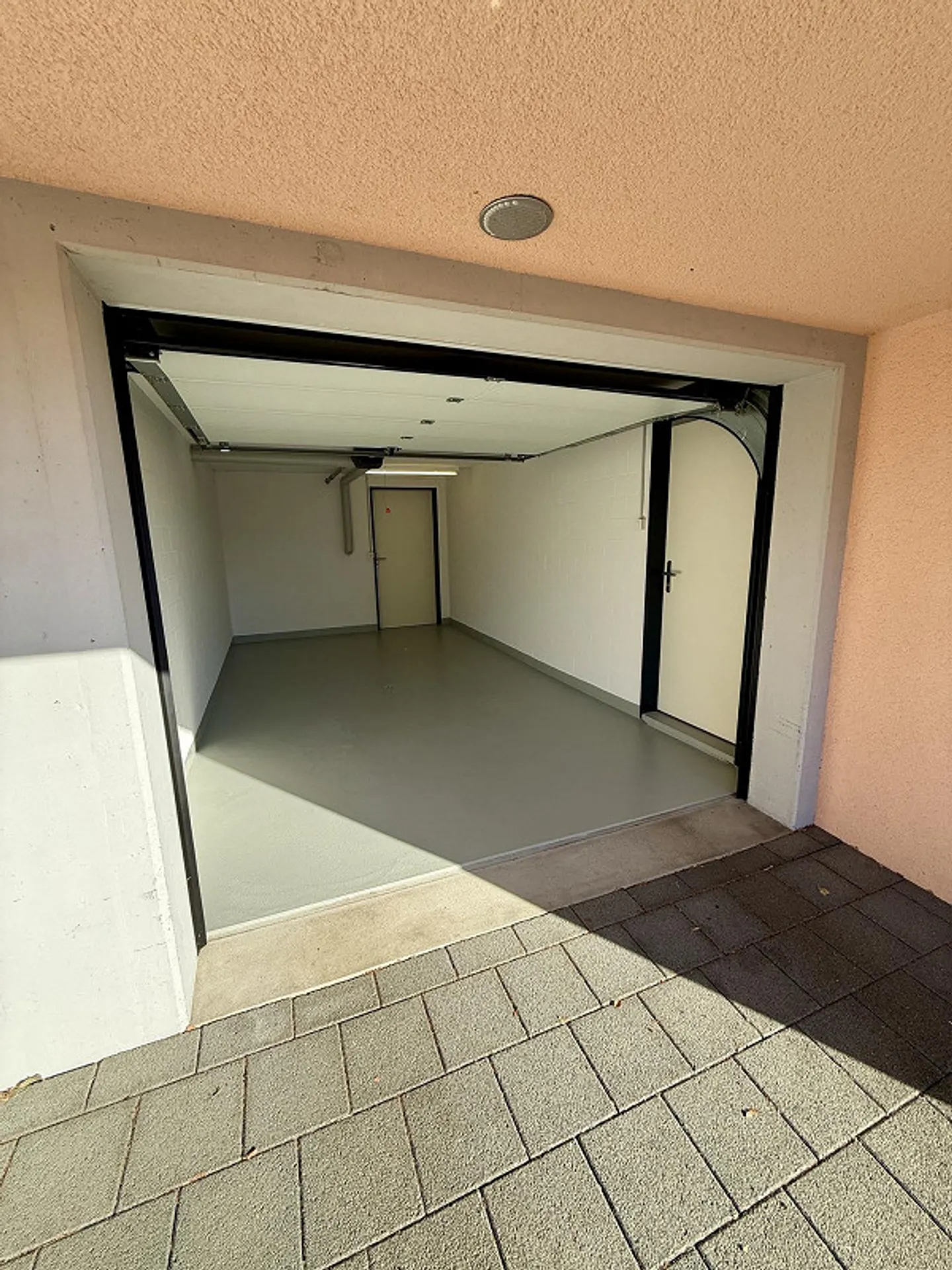 Appartamento duplex 4.5 stanze incluso hobby room e garage singolo - Foto 15 di 15