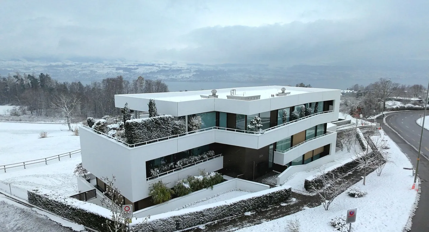 Luxurious Loft with Spectacular Alpine and Lake Panorama! - Photo 2 of 16