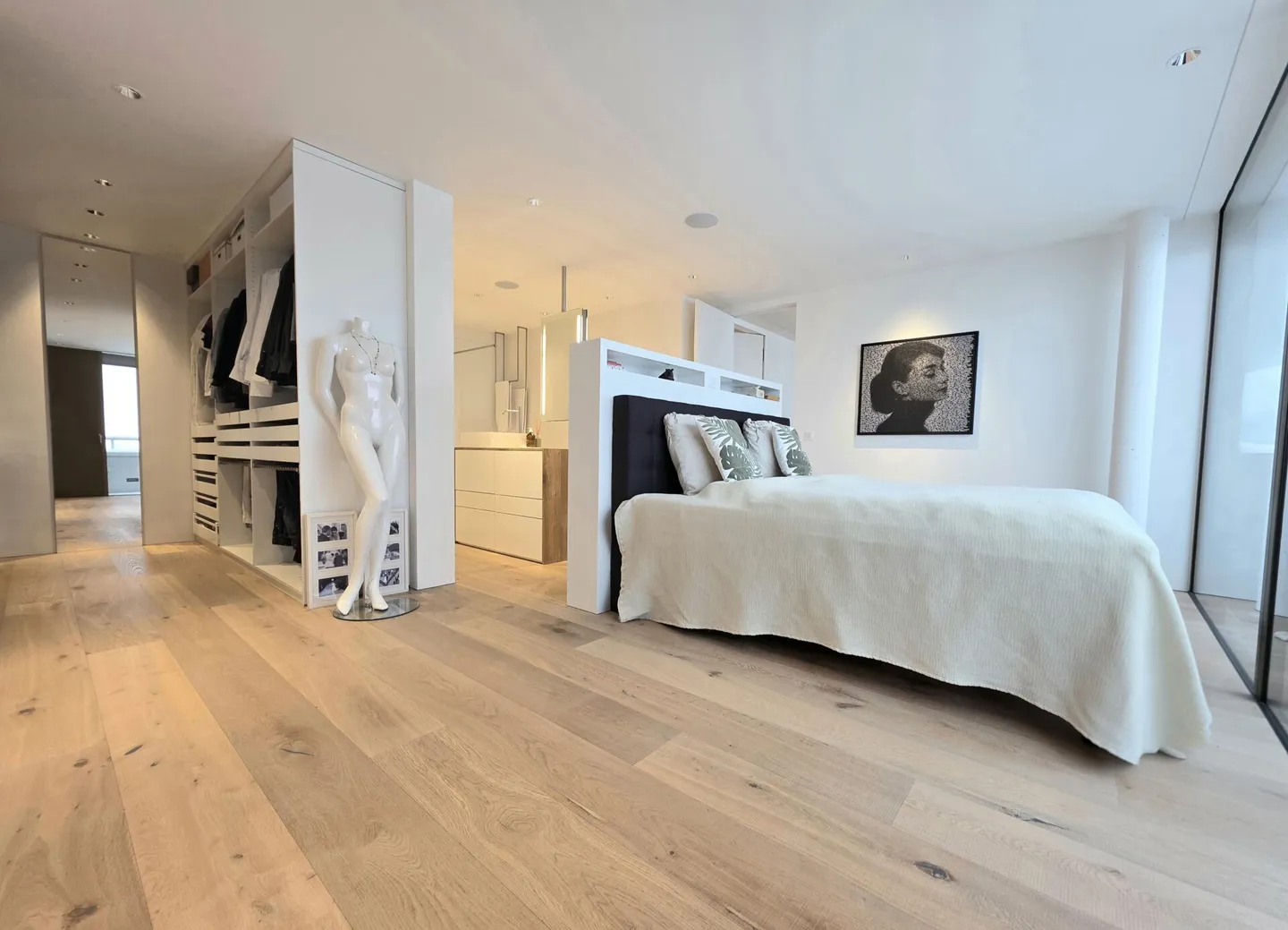 Luxurious Loft with Spectacular Alpine and Lake Panorama! - Photo 11 of 16