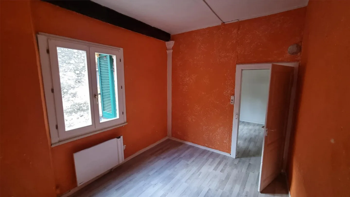 TYPICAL TICINESE HOUSE IN THE NUCLEO - Photo 3 of 6