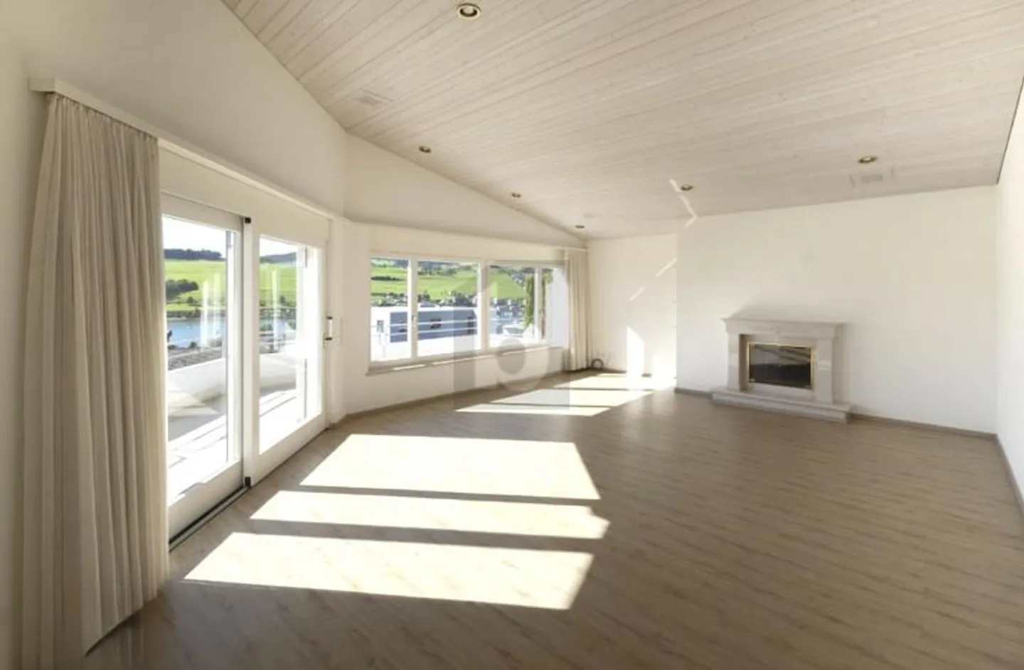 Unique with Wonderful Lake View - Photo 1 of 6