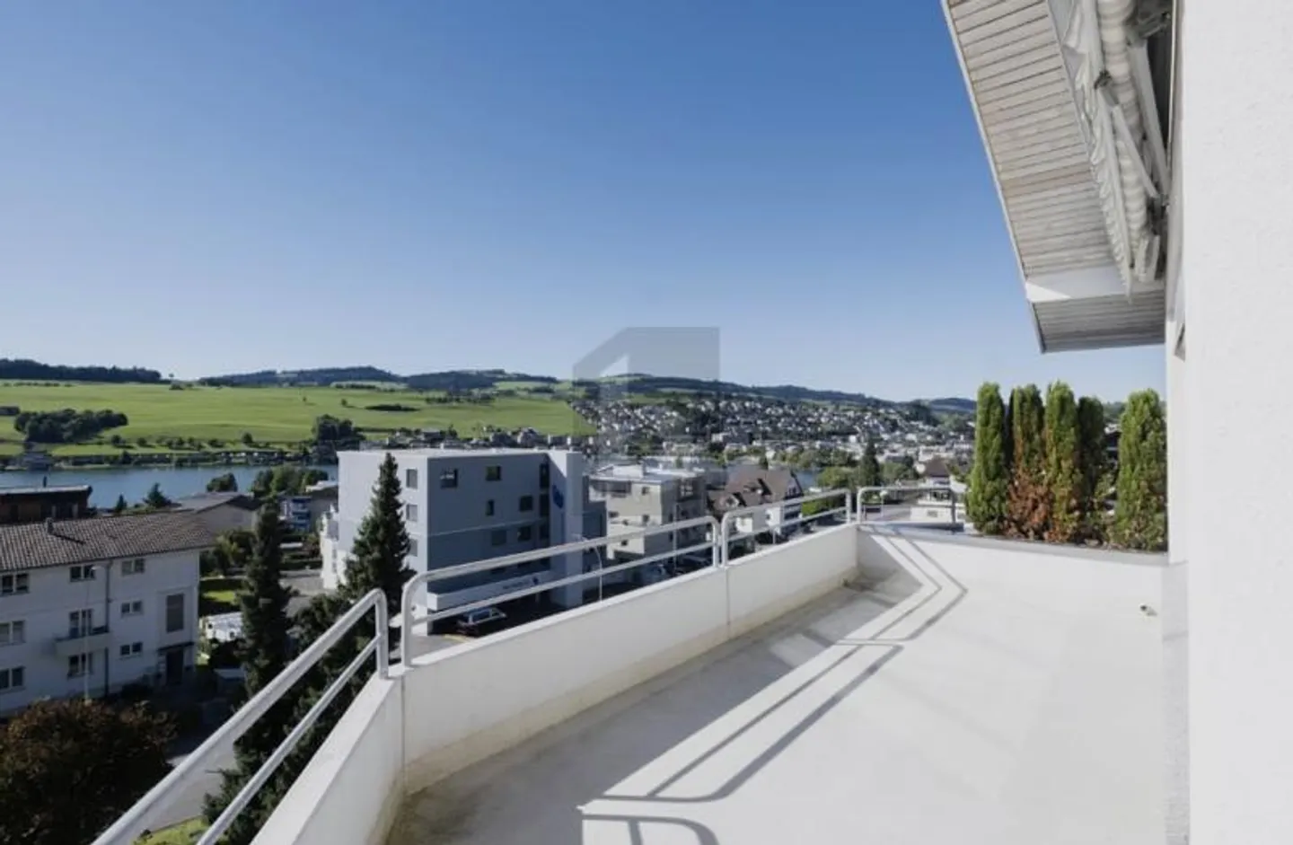 Unique with Wonderful Lake View - Photo 5 of 6