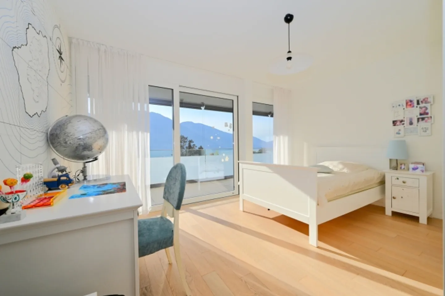 Holiday Home Design Duplex Penthouse with Breathtaking Lake View - Photo 15 of 20