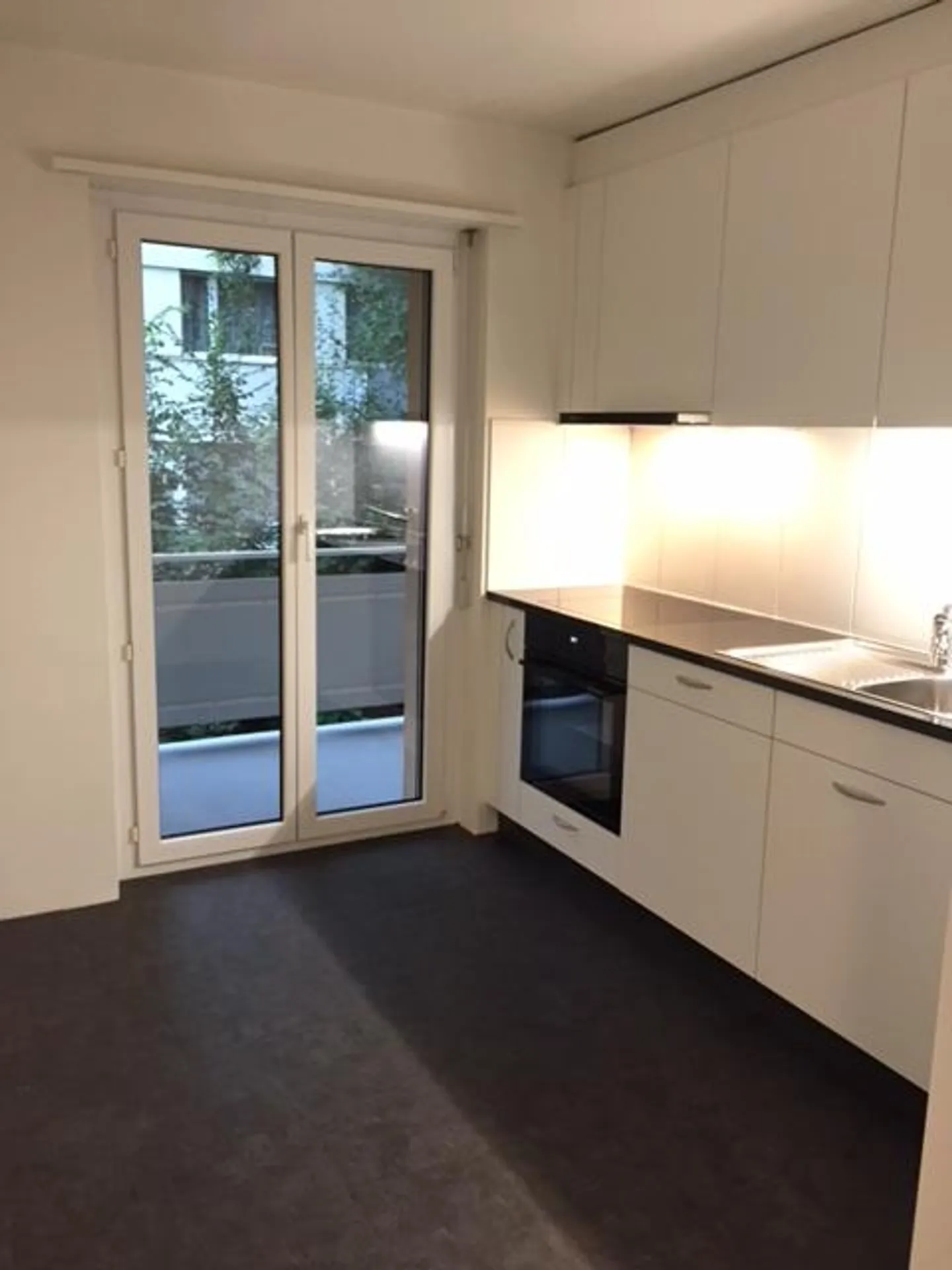 Sanierte Wohnung in Binningen - Foto 2 von 6