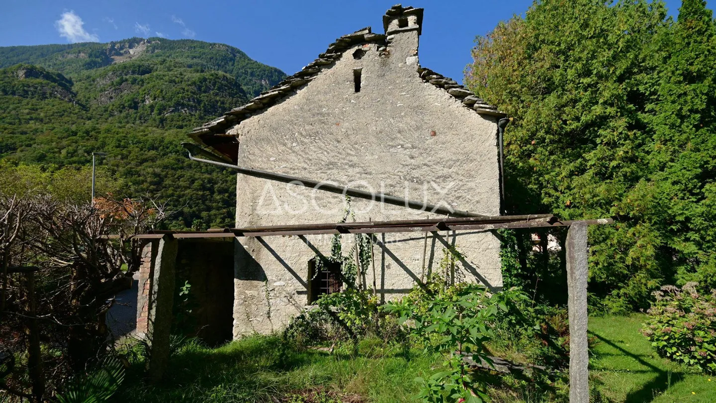 Rustico da ristrutturare in zona soleggiata e tranquilla - Foto 3 di 13