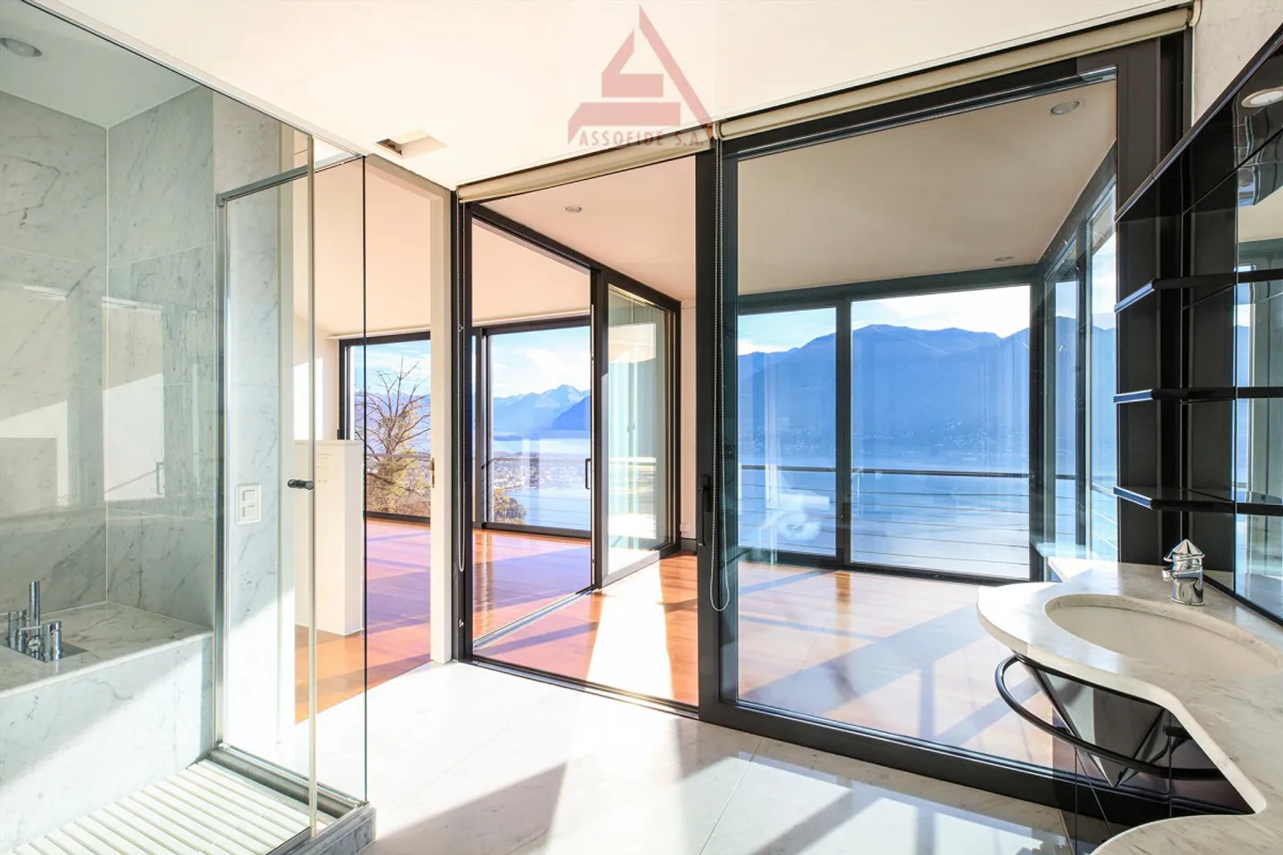 Modern Villa with Dependence - Photo 7 of 8