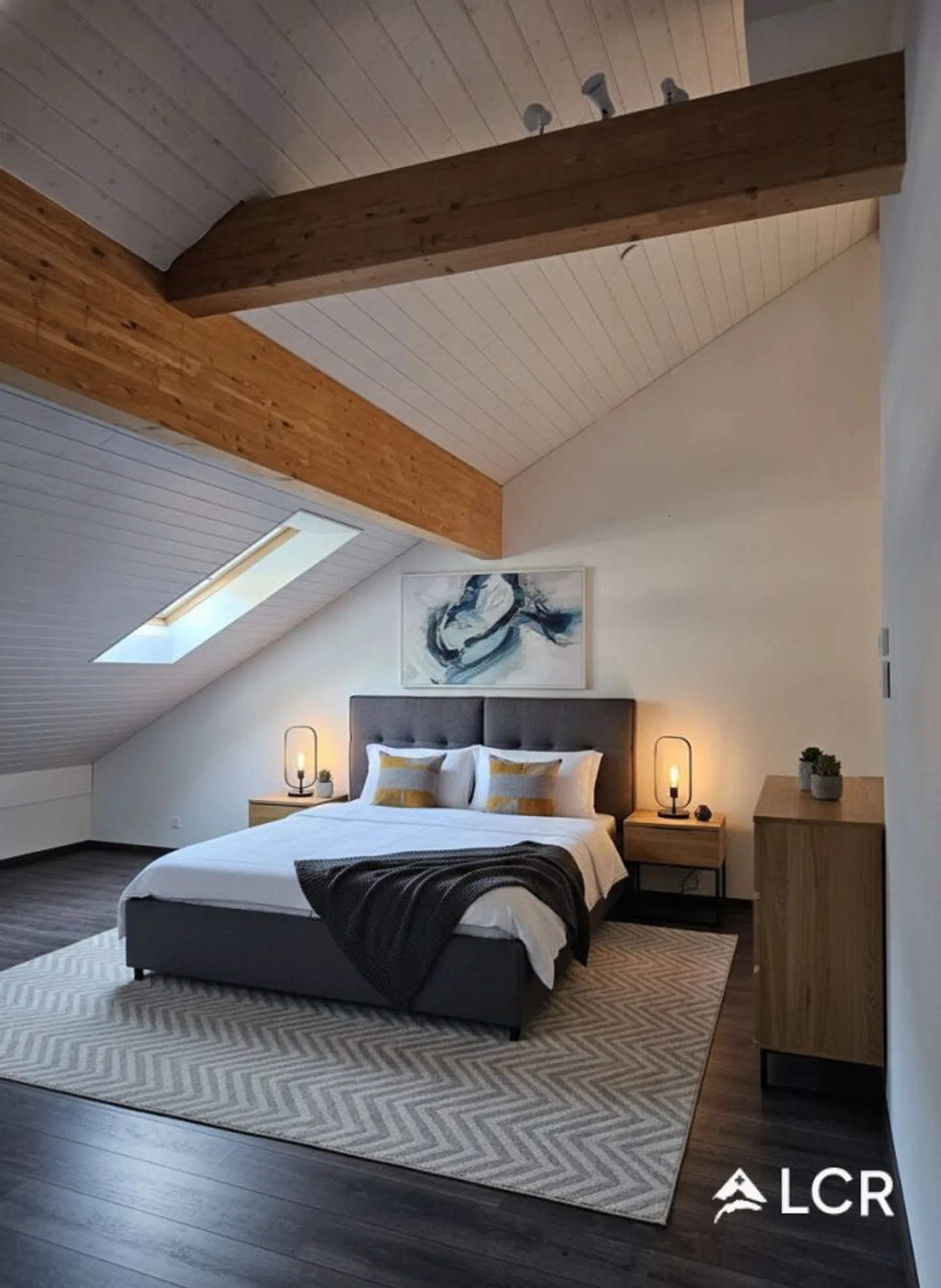 Beautiful 6-room apartment in Baulmes - Photo 3 of 10