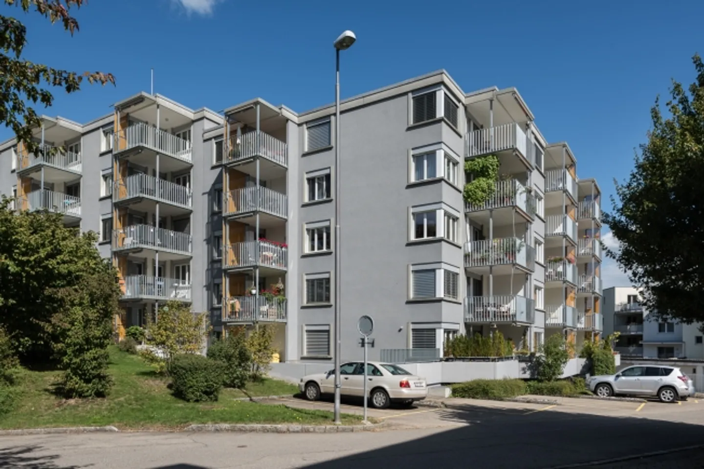 Place de parking extérieure à louer - Photo 1 sur 2