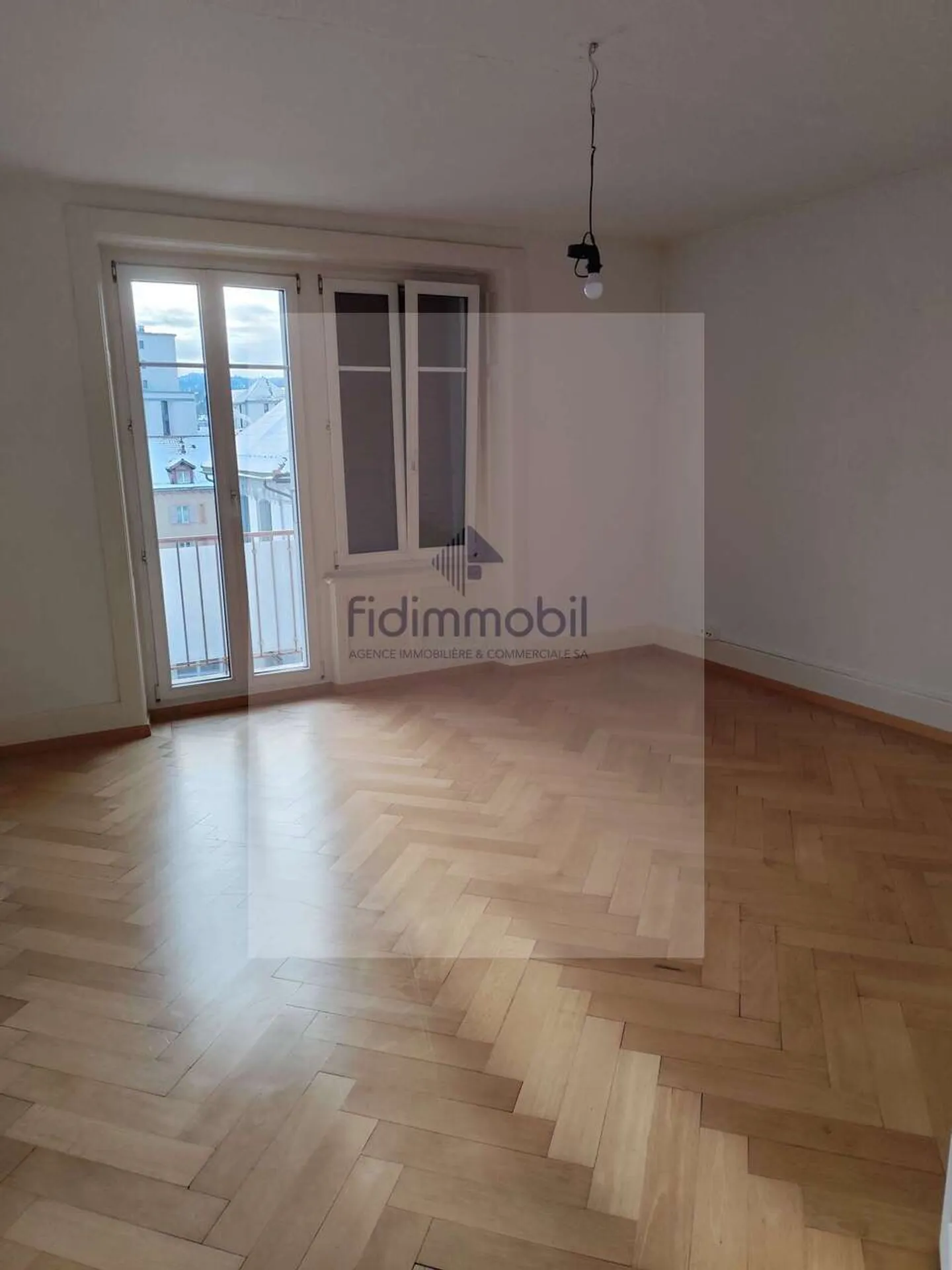 Zu vermieten, 3 Zimmer, Jardinière 131, La Chaux-de-Fonds - Foto 3 von 8