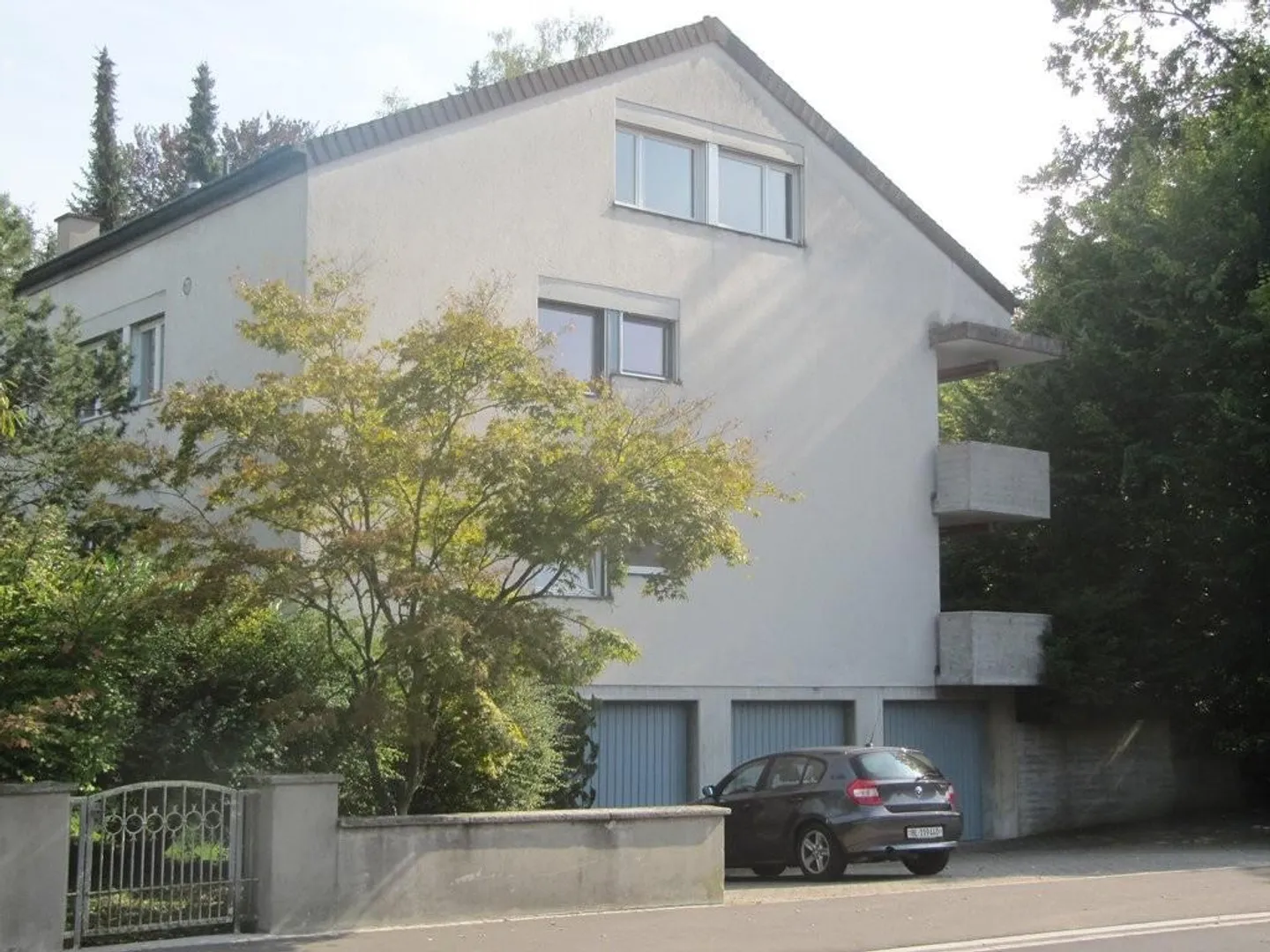 Luminoso appartamento di 3,5 locali in una piccola unità residenziale ad Arlesheim - Foto 2 di 7