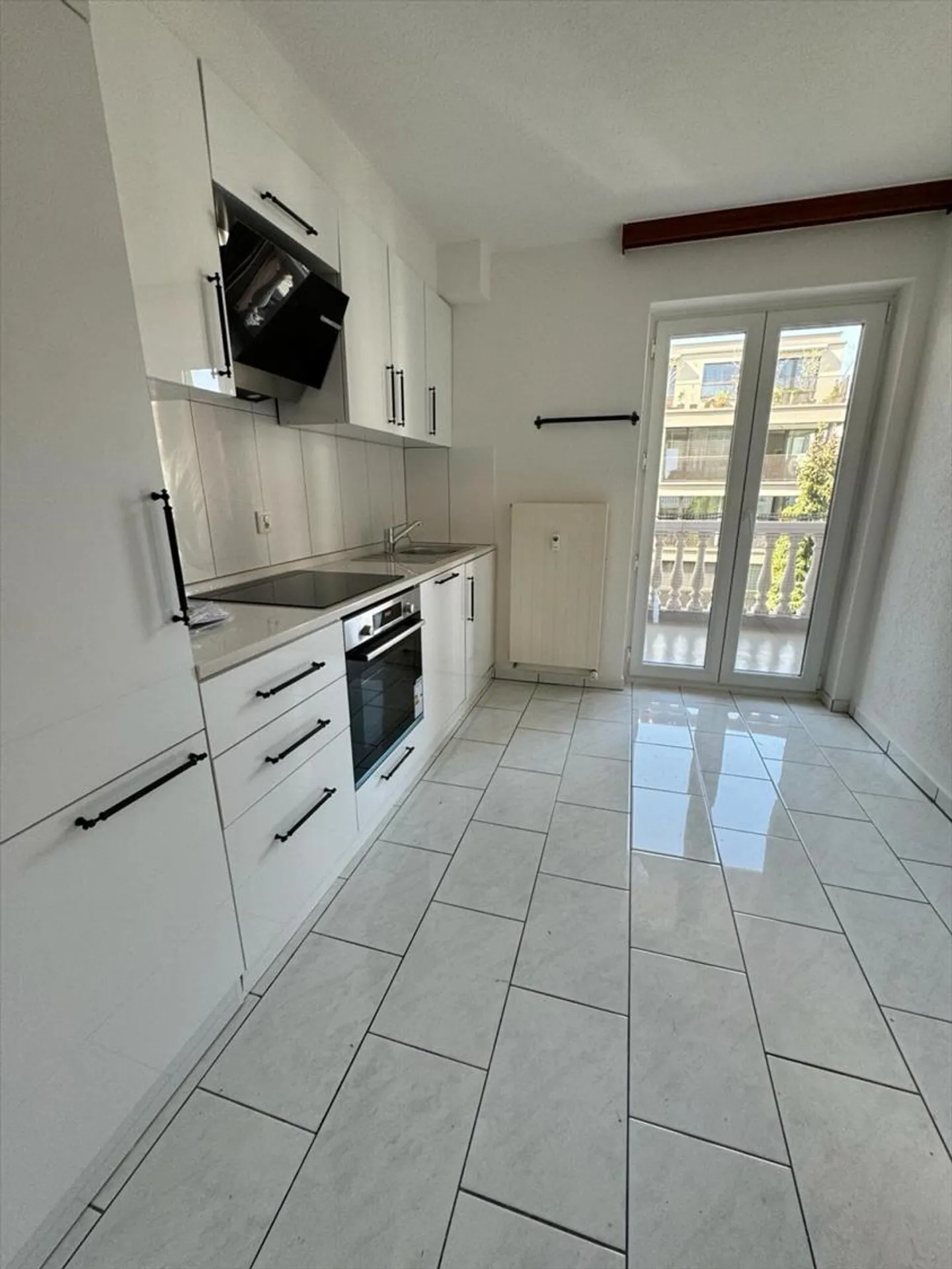 Appartement lumineux de 3,5 pièces dans un emplacement central au Luzernerring - Photo 4 sur 6