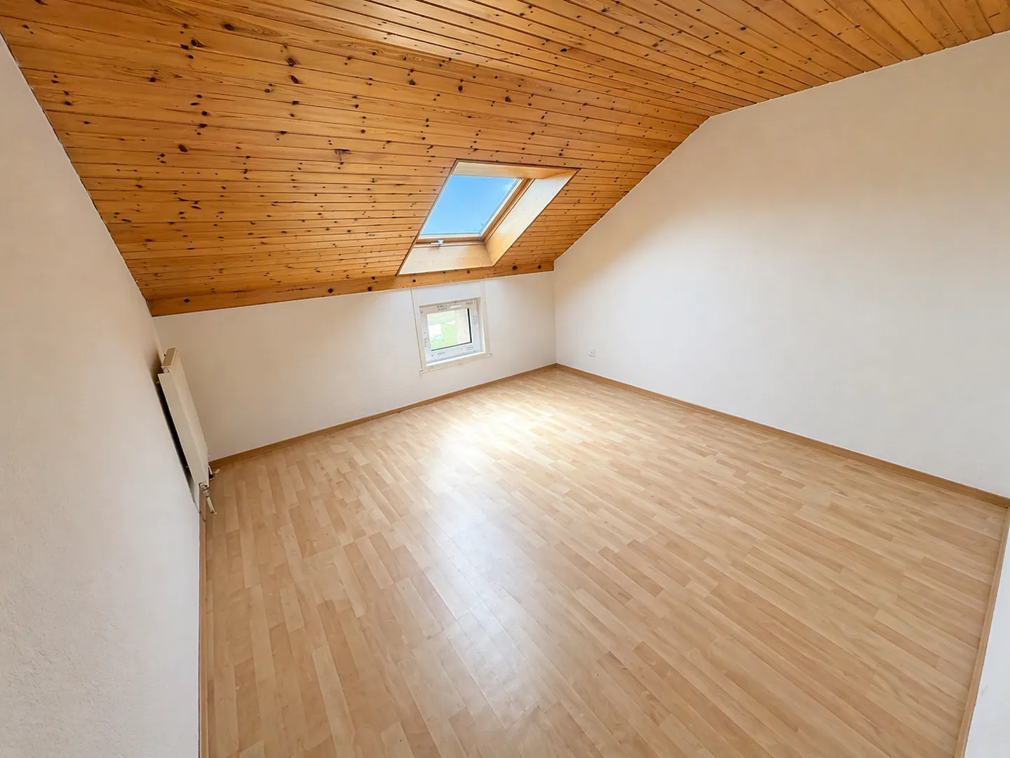 Sehr schöne 4,5-Zimmer-Penthouse-Wohnung in Fétigny - Foto 2 von 5
