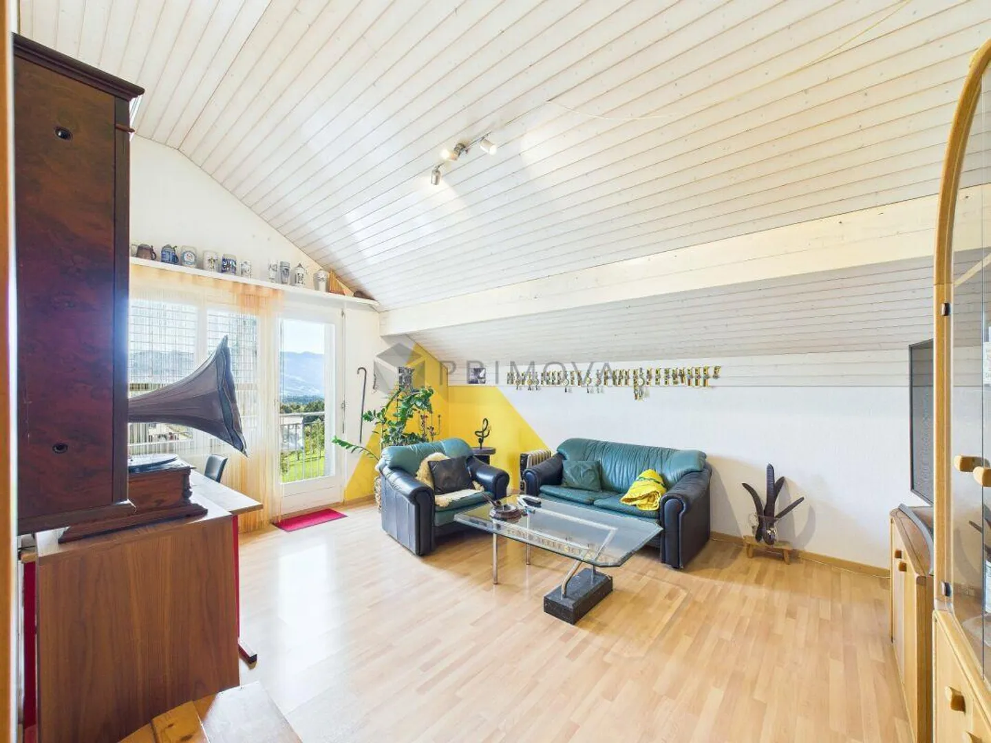 Grandioses 6.5 Zimmer DEFH mit unverbaubarer Bergsicht, bietet alles was das Herz begehrt! - Foto 7 von 14