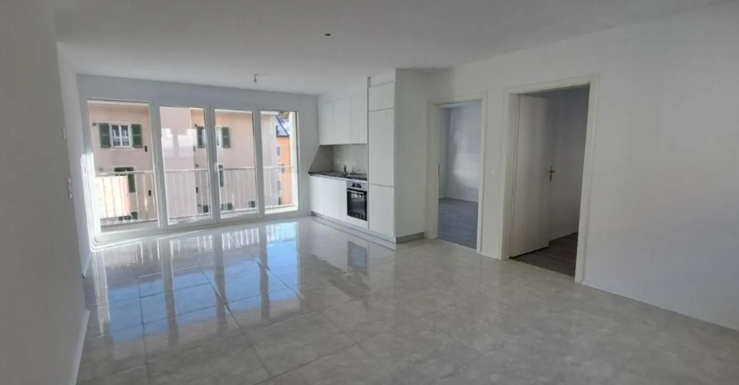 St-Imier, appartamento di 4,5 locali al 1° piano con balcone - Foto 2 di 11