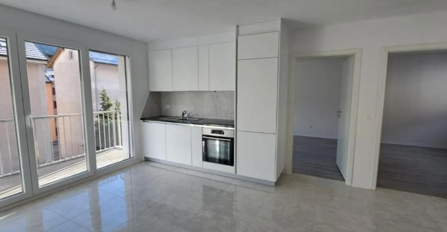 St-Imier, appartamento di 4,5 locali al 1° piano con balcone - Foto 3 di 11