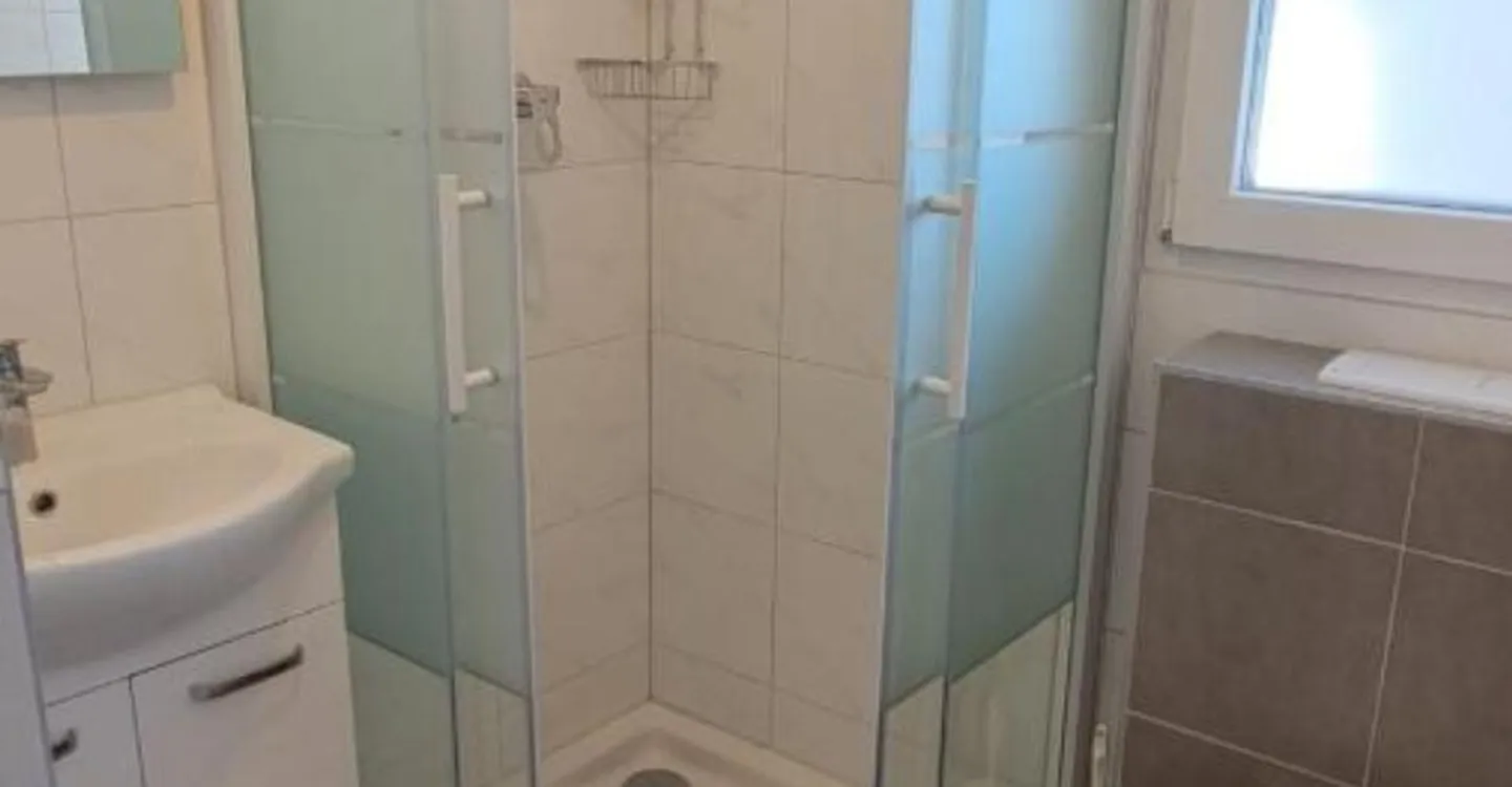 St-Imier, appartamento di 4,5 locali al 1° piano con balcone - Foto 5 di 11