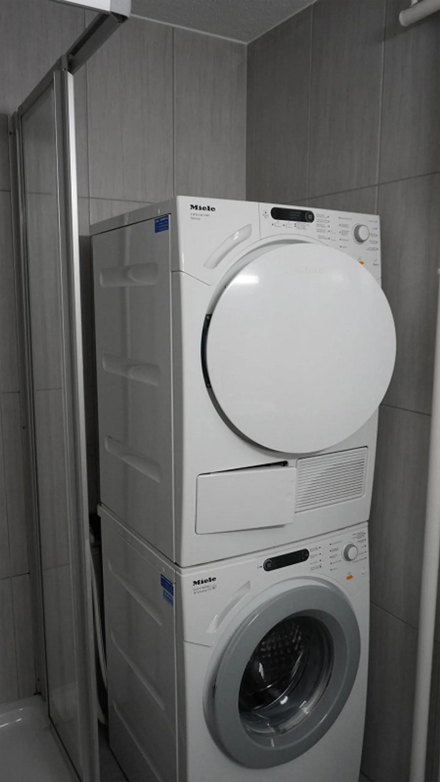 4½-Zimmer-Wohnung in Thierachern b. Thun – gepflegt, bezugsbsbereit - Foto 13 di 27